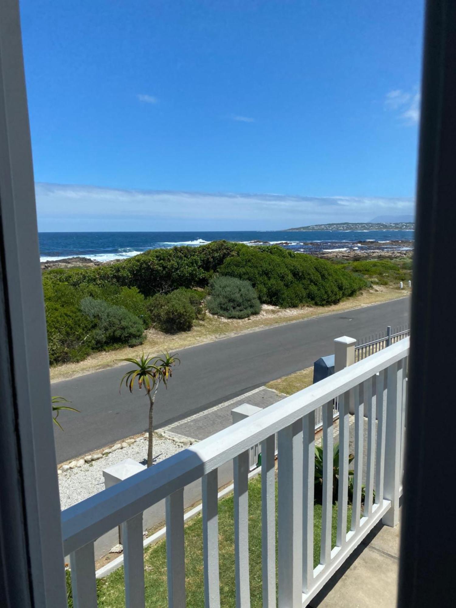 Shore'S Edge Luxury Oceanfront Home Hermanus Exteriör bild